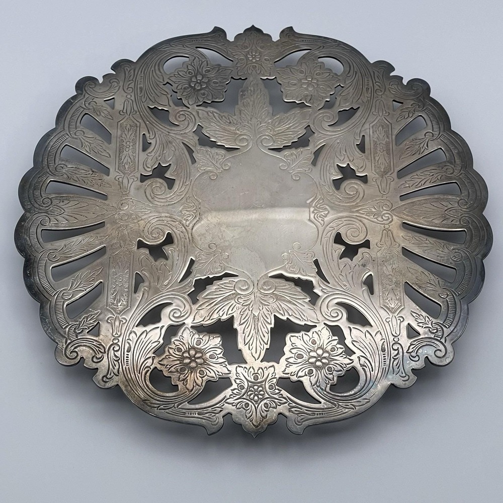Vintage Wallace Silverplate Tray 7322 Pierced Ornate Floral USA‎ 10.5